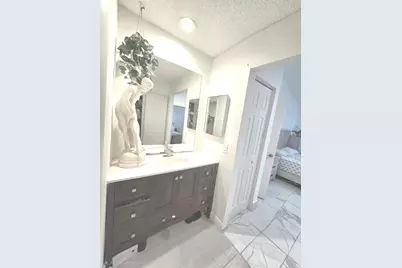 1530 Royal Forest Court, Palm Springs, FL 33406 - Photo 33