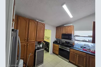 1530 Royal Forest Court, Palm Springs, FL 33406 - Photo 13
