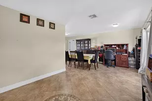 11241 NW 42nd St, Coral Springs, FL 33065 - Photo 13