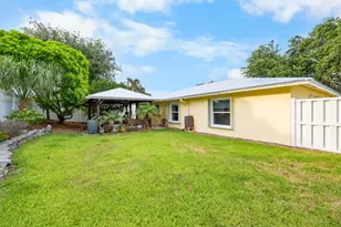 8974 SE Bobo Ct, Hobe Sound, FL 33455 - Photo 25
