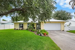 8974 SE Bobo Ct, Hobe Sound, FL 33455 - Photo 1