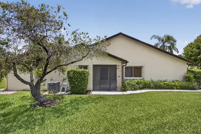 148 Village Walk Drive #24, Royal Palm Beach, FL 33411 - Photo 3