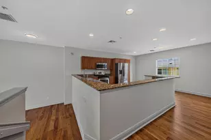 2700 NE 8th Ave, Wilton Manors, FL 33334 - Photo 43