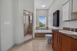 2700 NE 8th Ave, Wilton Manors, FL 33334 - Photo 17