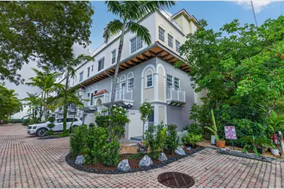 2700 NE 8th Avenue, Wilton Manors, FL 33334 - Photo 57