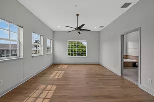 2700 NE 8th Ave, Wilton Manors, FL 33334 - Photo 13