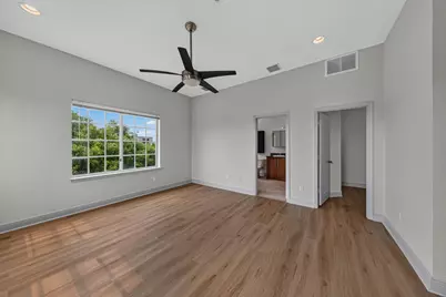 2700 NE 8th Avenue, Wilton Manors, FL 33334 - Photo 13