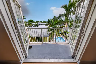 2700 NE 8th Avenue, Wilton Manors, FL 33334 - Photo 21