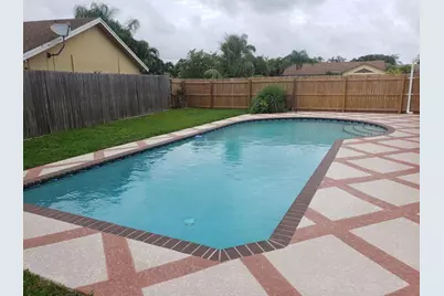 9102 Bedford Drive, Boca Raton, FL 33434 - Photo 3