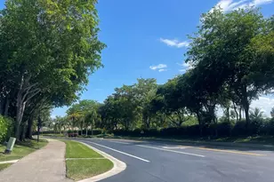 21527 Halstead Dr, Boca Raton, FL 33428 - Photo 5