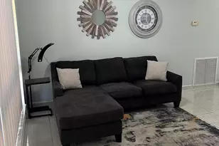8511 NW 8th St, Pembroke Pines, FL 33024 - Photo 5