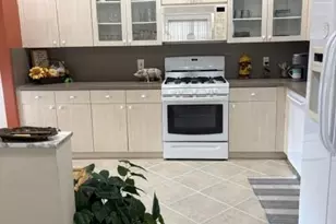 471 NW Lismore Ln, Port Saint Lucie, FL 34986 - Photo 5