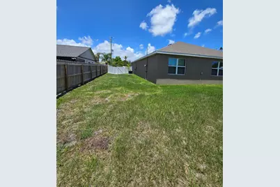 2101 SE Floresta Drive, Port Saint Lucie, FL 34984 - Photo 5