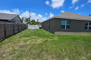 2101 SE Floresta Dr, Port Saint Lucie, FL 34984 - Photo 5