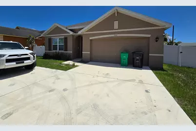 2101 SE Floresta Drive, Port Saint Lucie, FL 34984 - Photo 1