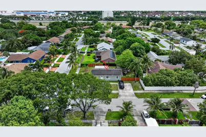 202 Elaine Circle W, West Palm Beach, FL 33409 - Photo 37
