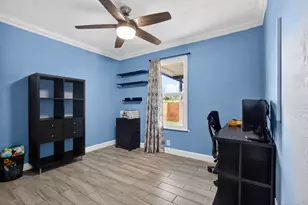 202 Elaine Cir W, West Palm Beach, FL 33409 - Photo 29