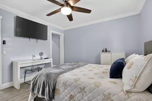 202 Elaine Cir W, West Palm Beach, FL 33409 - Photo 19