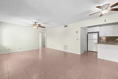 223 Pine Hov Circle #A-2, Greenacres, FL 33463 - Photo 7