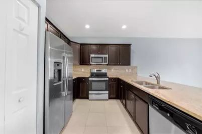5271 Ashley River Road, West Palm Beach, FL 33417 - Photo 13