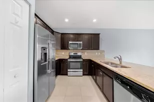 5271 Ashley River Rd, West Palm Beach, FL 33417 - Photo 13