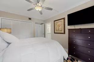 13329 Polo Club Rd, Wellington, FL 33414 - Photo 11