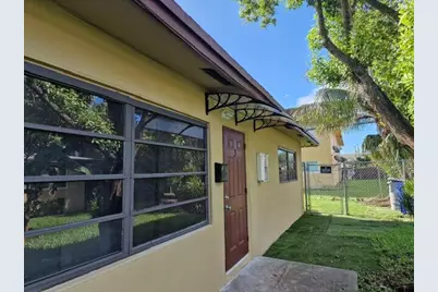 322 SW 2nd Street #3, Pompano Beach, FL 33060 - Photo 11