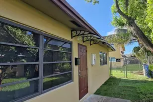 322 SW 2nd St, Pompano Beach, FL 33060 - Photo 11
