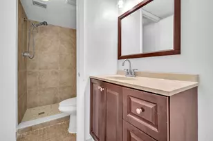 1021 Mockingbird Ln, Plantation, FL 33324 - Photo 25