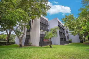 1021 Mockingbird Ln, Plantation, FL 33324 - Photo 5