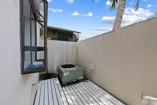 4221 SW 71st Ter, Davie, FL 33314 - Photo 23