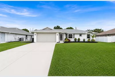 3520 SE Hyde Circle, Port Saint Lucie, FL 34983 - Photo 1