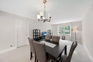 100 Berkley Rd, Hollywood, FL 33024 - Photo 11