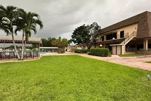 100 Berkley Rd, Hollywood, FL 33024 - Photo 23