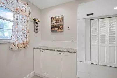 100 Berkley Road #109, Hollywood, FL 33024 - Photo 7