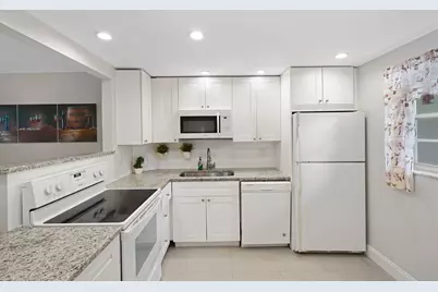 100 Berkley Road #109, Hollywood, FL 33024 - Photo 5