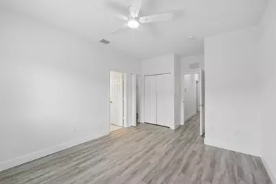 560 St Tropez Lane, Margate, FL 33068 - Photo 15