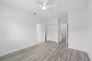 560 St Tropez Ln, Margate, FL 33068 - Photo 15
