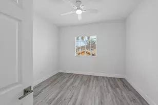 560 St Tropez Ln, Margate, FL 33068 - Photo 25