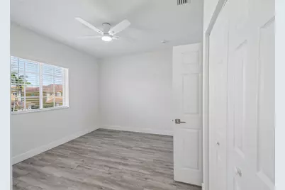 560 St Tropez Lane, Margate, FL 33068 - Photo 23