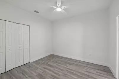 560 St Tropez Lane, Margate, FL 33068 - Photo 19