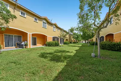 560 St Tropez Lane, Margate, FL 33068 - Photo 31