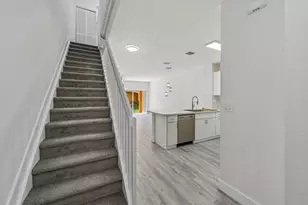 560 St Tropez Ln, Margate, FL 33068 - Photo 5