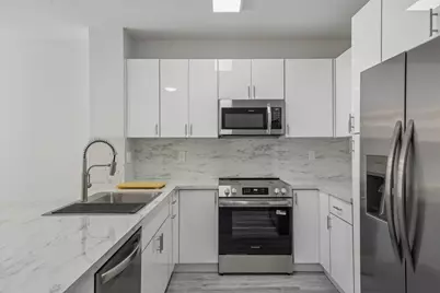 560 St Tropez Lane, Margate, FL 33068 - Photo 7