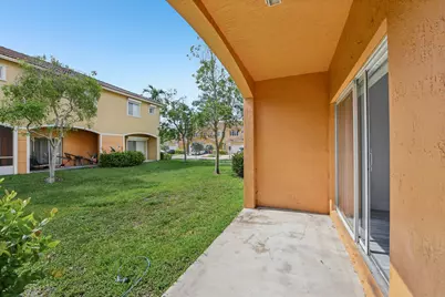 560 St Tropez Lane, Margate, FL 33068 - Photo 29