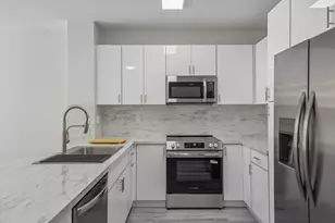 560 St Tropez Ln, Margate, FL 33068 - Photo 7