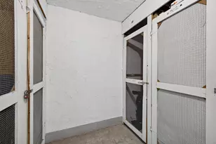 660 Tennis Club Dr, Fort Lauderdale, FL 33311 - Photo 13