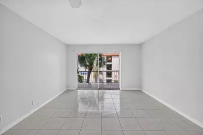 660 Tennis Club Drive #303, Fort Lauderdale, FL 33311 - Photo 7