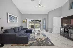 10469 Pelican Dr, Wellington, FL 33414 - Photo 23
