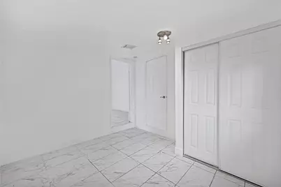 1114 NW 39th Street, Miami, FL 33127 - Photo 9